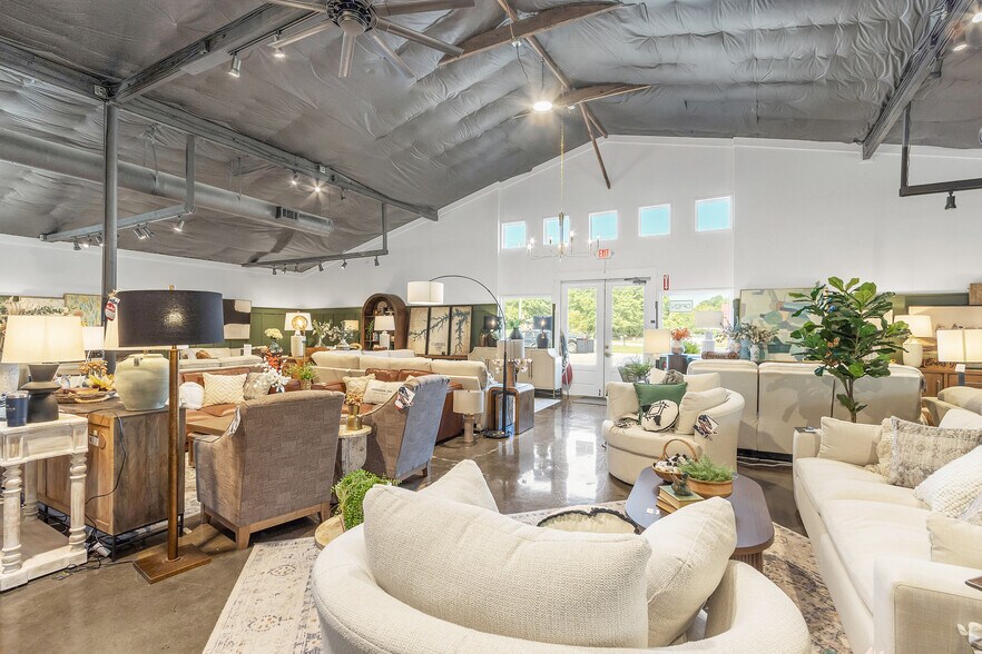 More Photos Of 1494 Washington Rd, Thomson General Retail For Sale