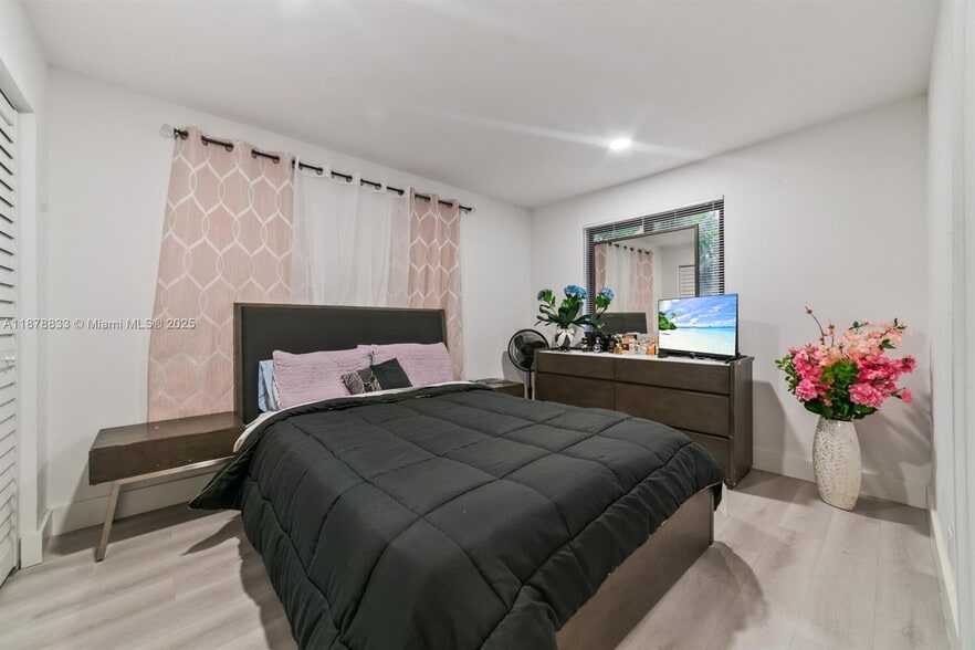 More Photos Of 14501 NE 14th Ave, Miami Apartments For Sale