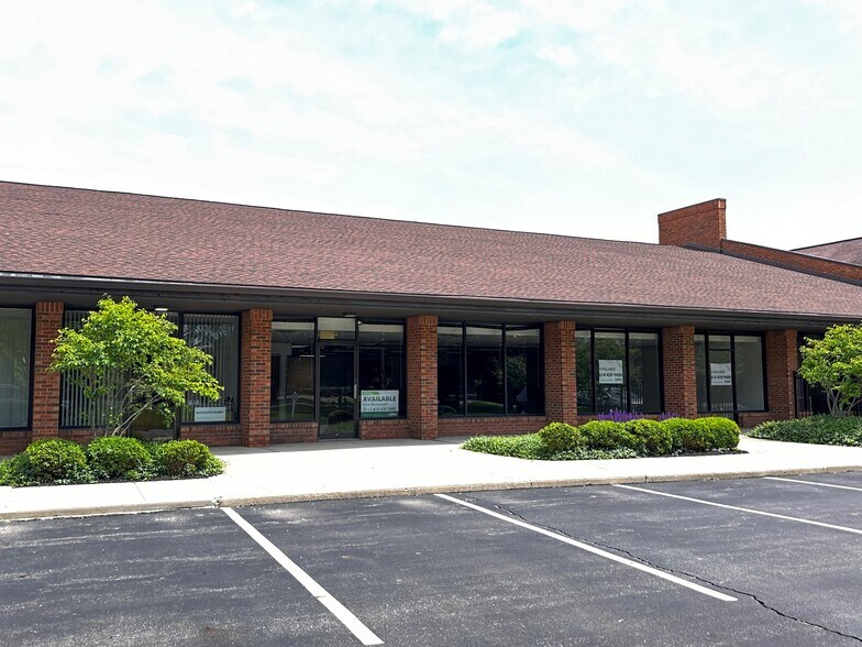 More Photos Of 4666-4678 Larwell Dr, Columbus Office For Lease