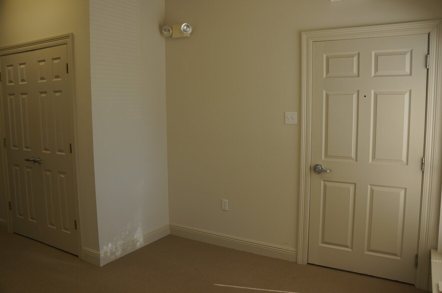 More Photos Of 801 Asbury Dr, Mandeville Office For Lease