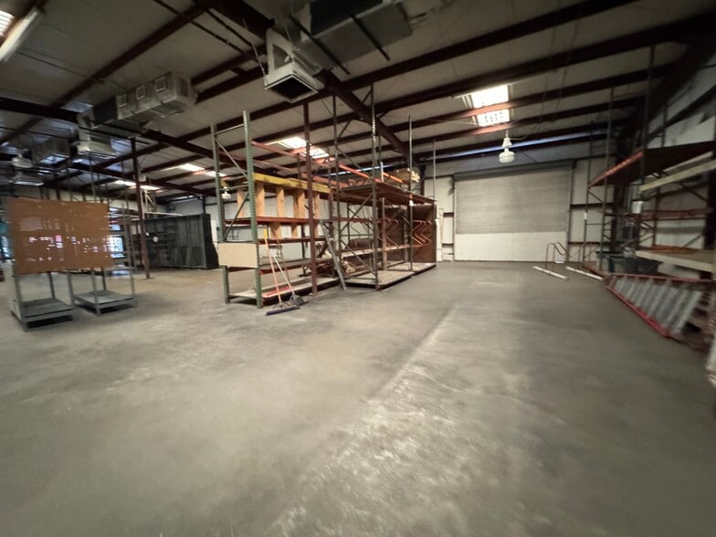 More Photos Of 3550 Recker Hwy, Winter Haven Warehouse For Sale
