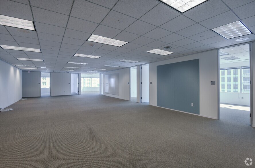 More Photos Of 1300 Post Oak Blvd, Houston Office For Lease