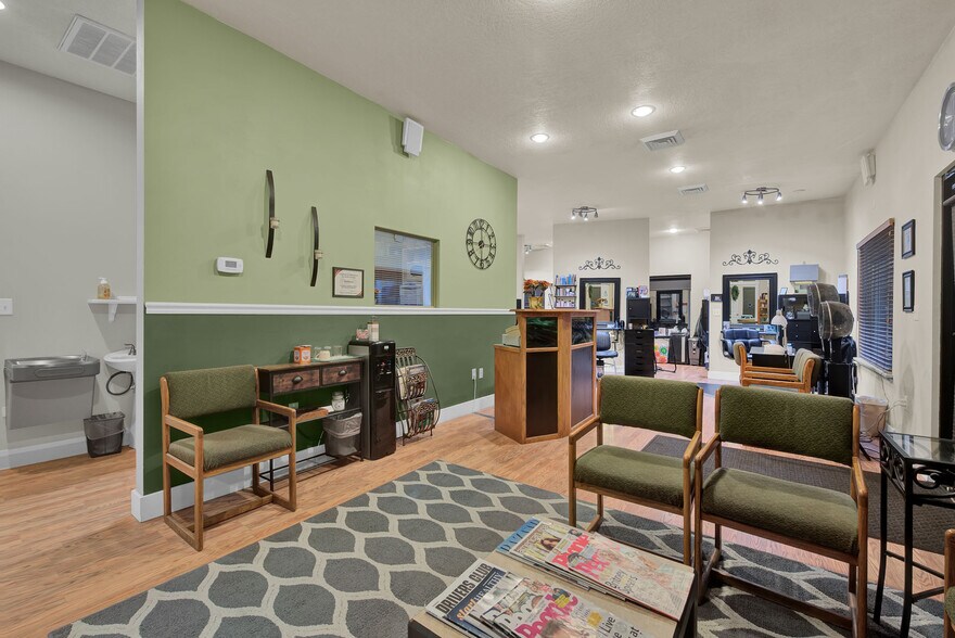 More Photos Of 4029 W State St, Boise Office For Sale