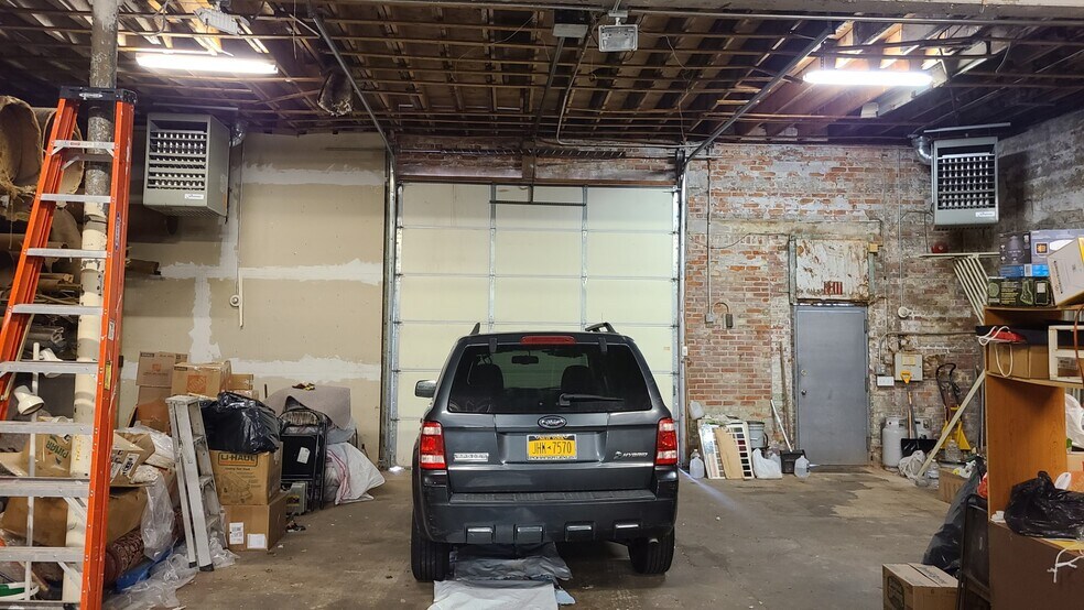 More Photos Of 49 Sealey Ave, Hempstead Warehouse For Sale