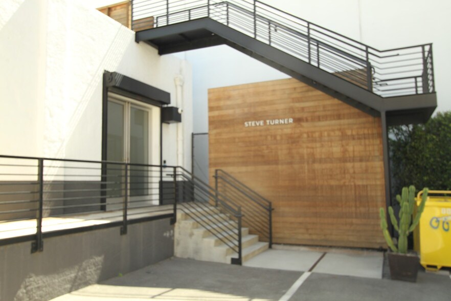 More Photos Of 6820-6830 Santa Monica Blvd, Los Angeles Storefront Retail Office For Sale