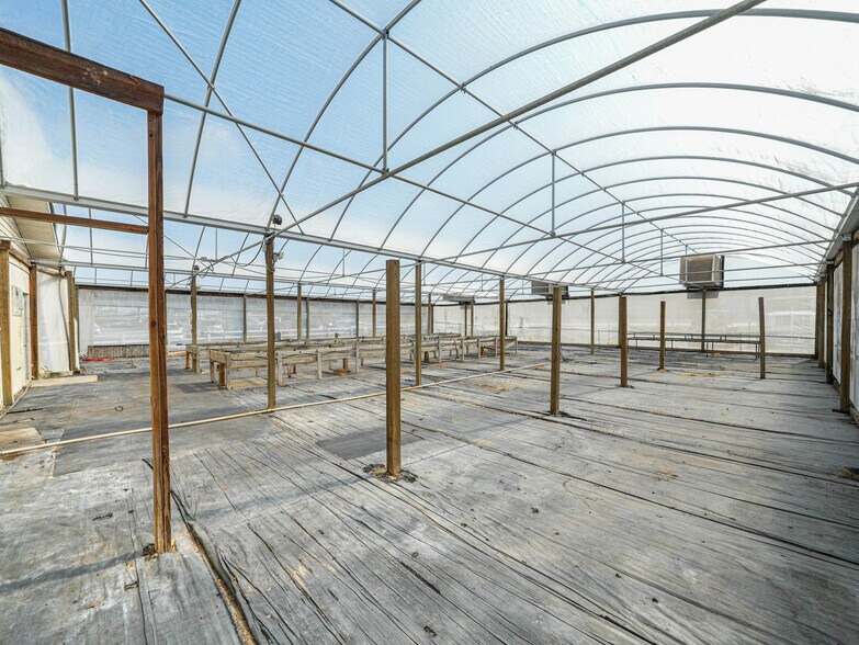 More Photos Of 16110 US 27, Lake Wales Light Distribution For Lease