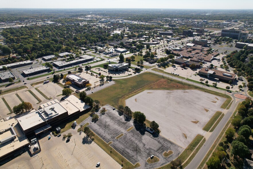 Primary Photo Of Maryland @ Walnut Lawn, Springfield Land For Sale