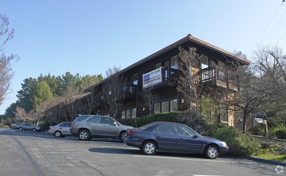 More Photos Of 1 Bates Blvd, Orinda Office For Lease