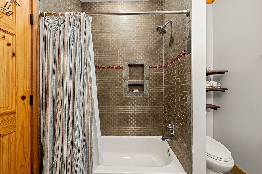 More Photos Of 1638 Old Minor Rd, Culloden Specialty For Sale