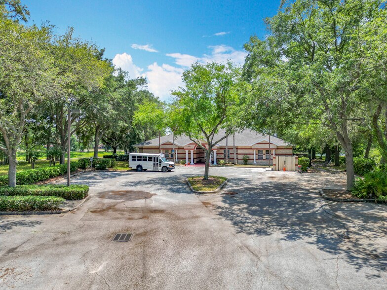 More Photos Of 1001 Greenwood Blvd, Lake Mary Daycare Center For Lease