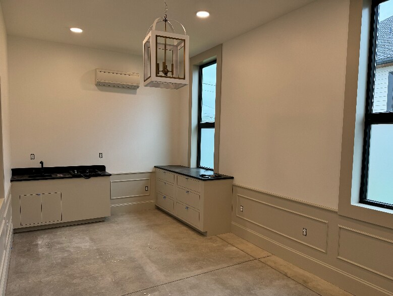 More Photos Of 110 Stillwell Ave, Tillamook General Retail For Lease