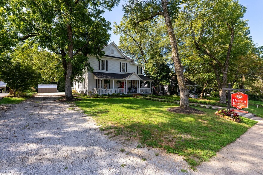 More Photos Of 207 W 2nd Ave, Easley Hospitality For Sale