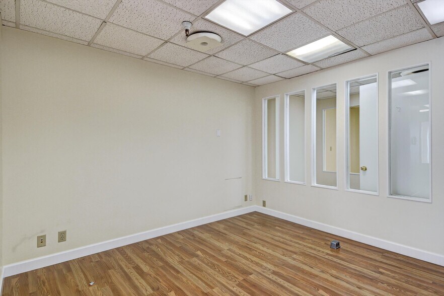 More Photos Of 263-265 Golden Gate Ave, San Francisco Storefront Retail Office For Lease