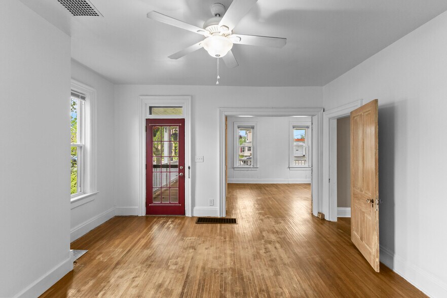 More Photos Of 4103 Broadway, Grove City Freestanding For Sale