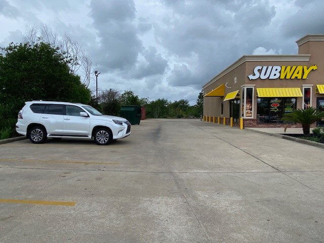 More Photos Of 6757 W Port Arthur Rd, Port Arthur Freestanding For Lease