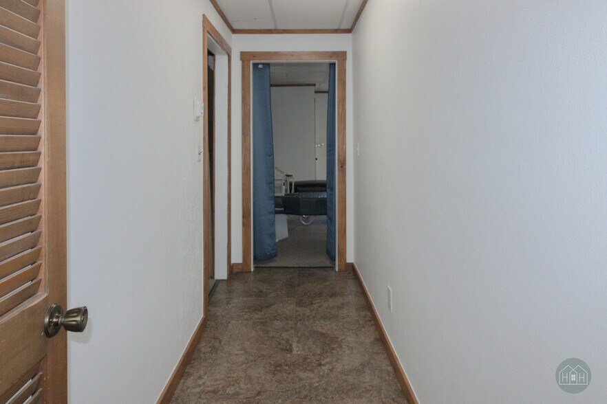 More Photos Of 3720 Wilbarger St, Vernon Flex For Sale