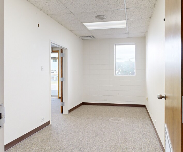 More Photos Of 940 E Lincoln Rd, Idaho Falls Office For Lease