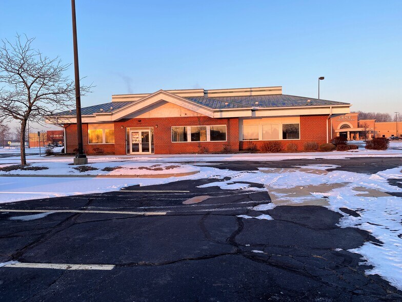 More Photos Of 33785 Van Dyke Ave, Sterling Heights Restaurant For Sale