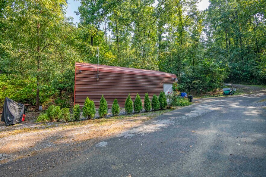 More Photos Of 251 Spring Valley Rd, Pigeon Forge Trailer Camper Park For Sale