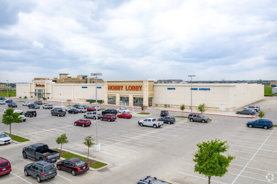 More Photos Of 161 Creekside Way, New Braunfels Unknown For Lease