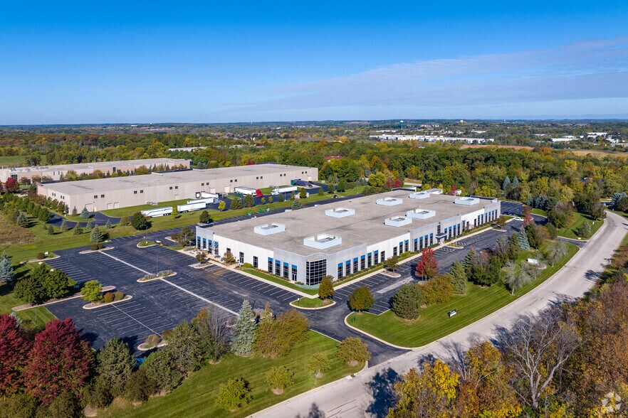 More Photos Of W233N2095 Ridgeview Pky, Waukesha Warehouse For Lease