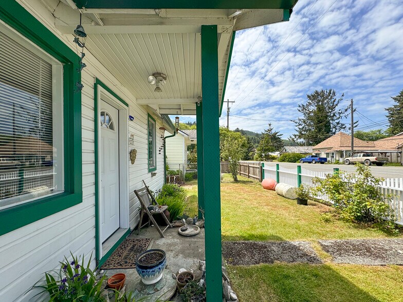More Photos Of 16672 Frontier st, Clallam Bay Specialty For Sale