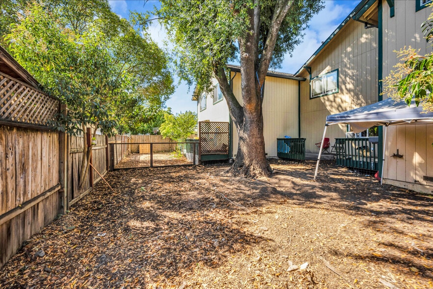 More Photos Of 1404 Slater St, Santa Rosa Apartments For Sale