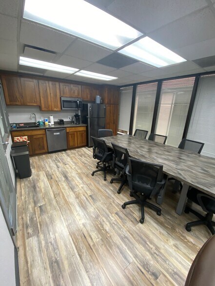More Photos Of 1445 N Union Blvd, Colorado Springs Office For Sale