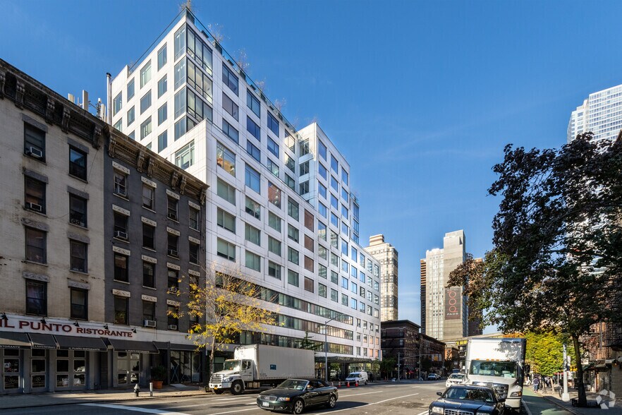 More Photos Of 511 9th Ave, New York Hotel For Lease