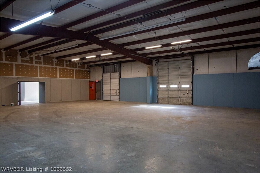 More Photos Of 4506 S 16th St, Fort Smith Warehouse For Sale