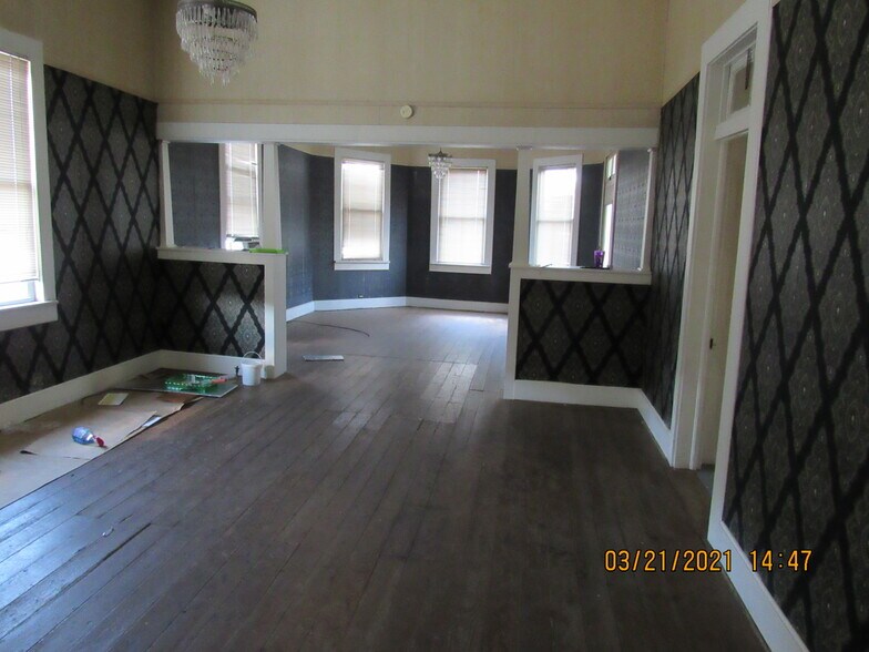 More Photos Of 210 W Oak St, Amite Restaurant For Sale