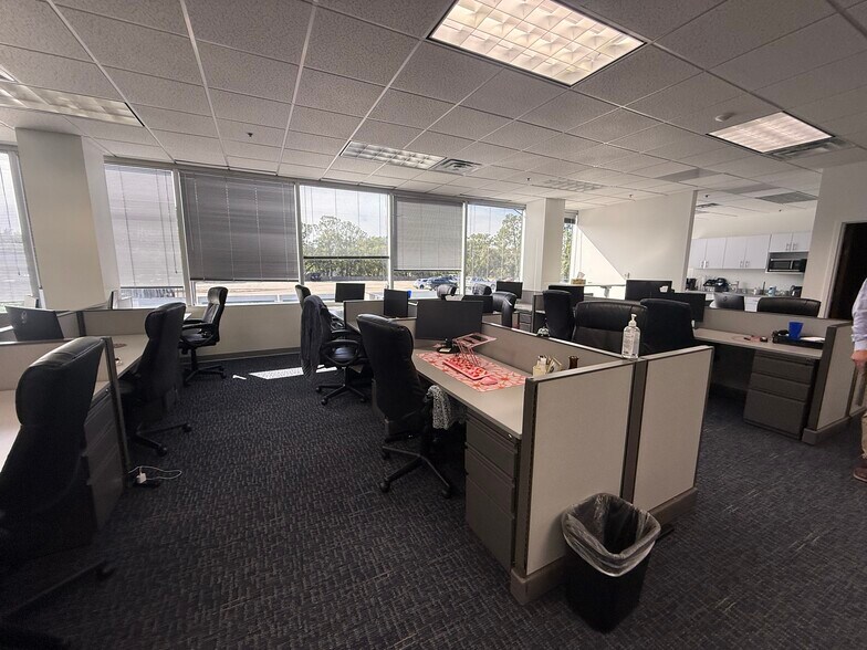 More Photos Of 5100 W Kennedy Blvd, Tampa Office For Lease
