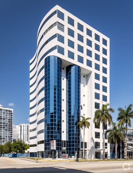 More Photos Of 2800 Biscayne Blvd, Miami Office For Lease
