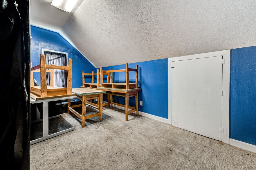 More Photos Of 2893 Mountain Industrial Blvd, Tucker Office For Sale