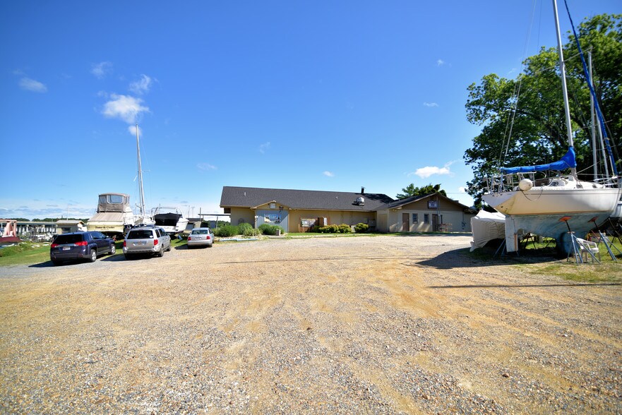 More Photos Of 12364 Neale Sound Dr, Cobb Island Marina For Sale