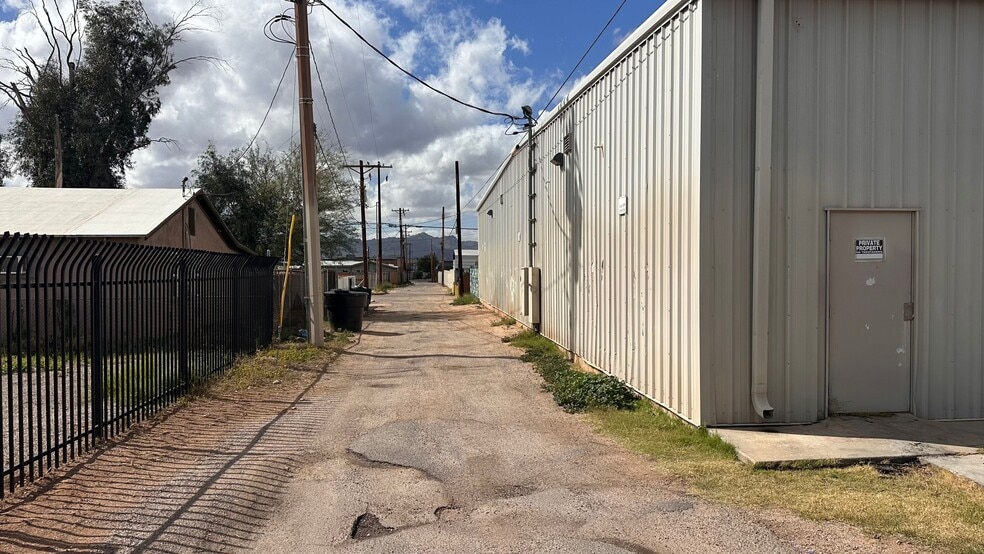 More Photos Of 131 W Grant Rd, Tucson Freestanding For Sale