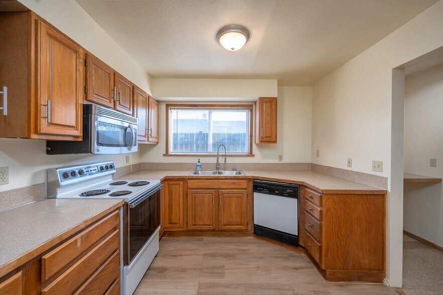 More Photos Of 315 Main Ave E, Soap Lake General Retail For Sale