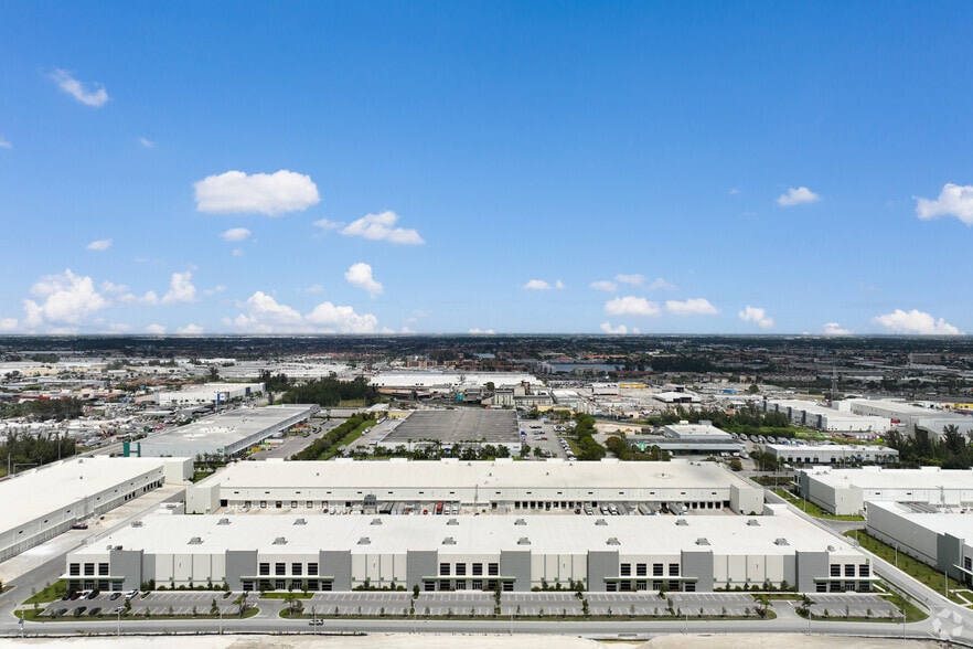 More Photos Of 8406 NW 90th, Medley Warehouse For Lease