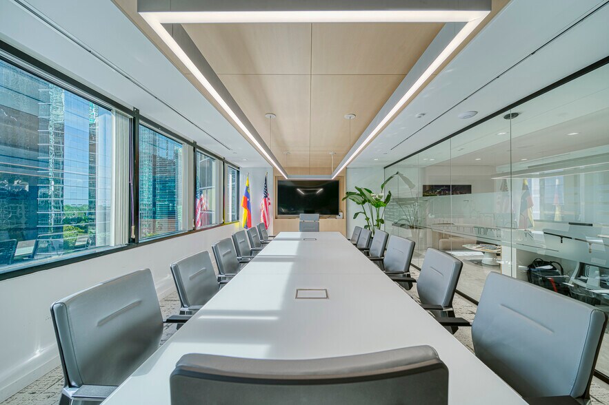 More Photos Of 1200 Brickell Ave, Miami Office For Lease