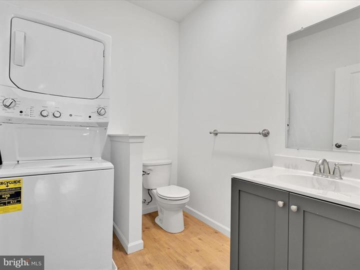 More Photos Of 336-338 Main St, Denver Storefront Retail Residential For Lease