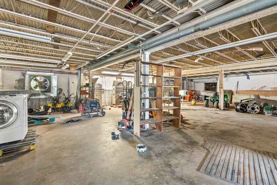 More Photos Of 1801 S Broad Ave, Lanett Auto Repair For Sale
