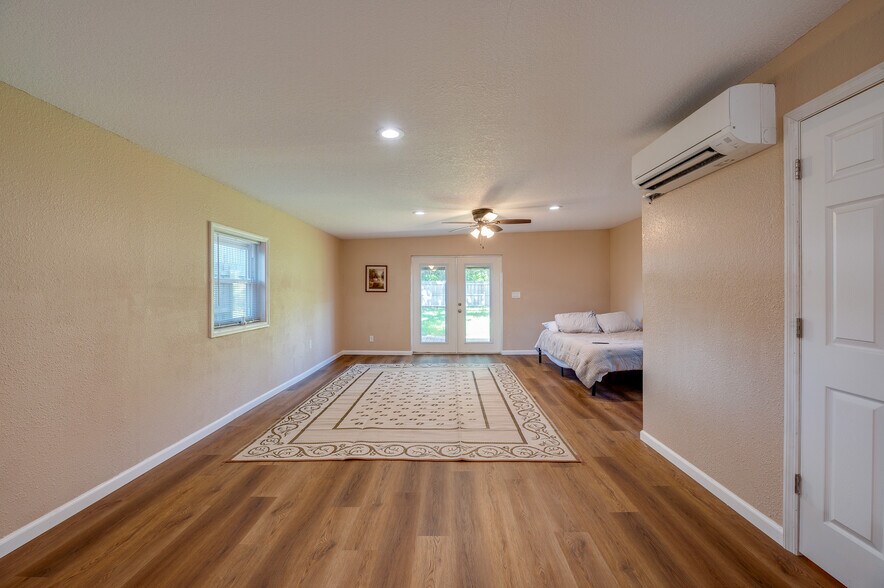 More Photos Of 116 Center St, Daytona Beach Office Residential For Sale