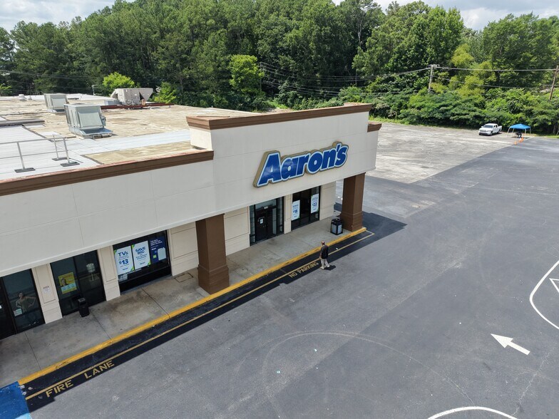 More Photos Of 7501-7641 Crestwood Blvd, Birmingham Unknown For Lease