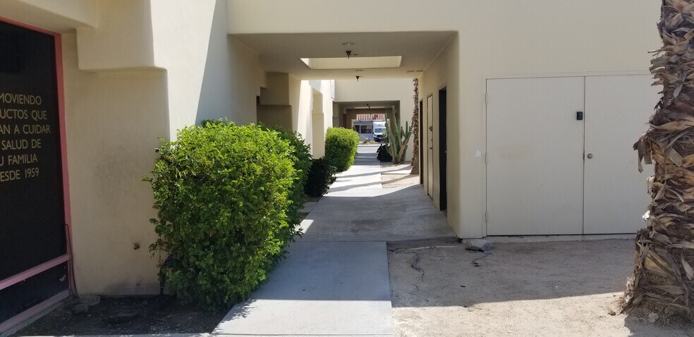 More Photos Of 44349 Jackson St, Indio Storefront Retail Office For Lease