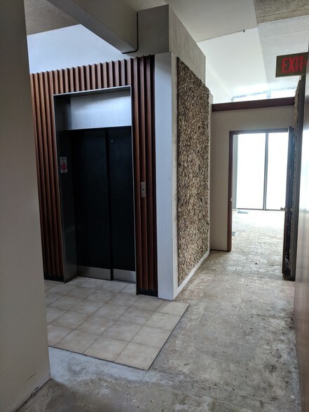 More Photos Of 80-90 North St, Park Forest Manufacturing For Sale