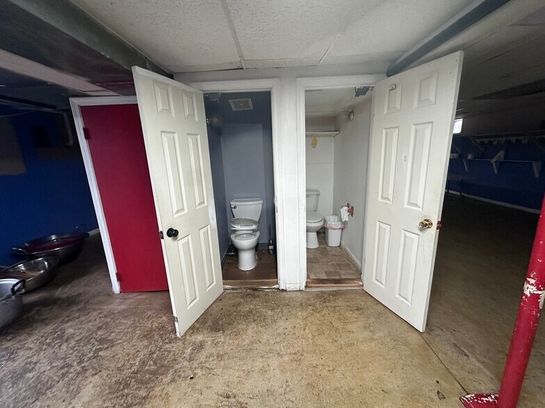 More Photos Of 1447 S 55th St, Kansas City Daycare Center For Sale