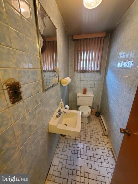 More Photos Of 108 Juliustown Rd, Browns Mills Storefront Retail Residential For Sale