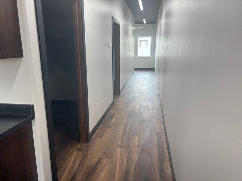 More Photos Of 212 W 1st St, Ogallala Office For Sale