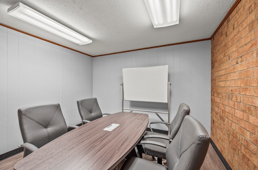 More Photos Of 1242 13th St SW, Hickory Manufacturing For Sale