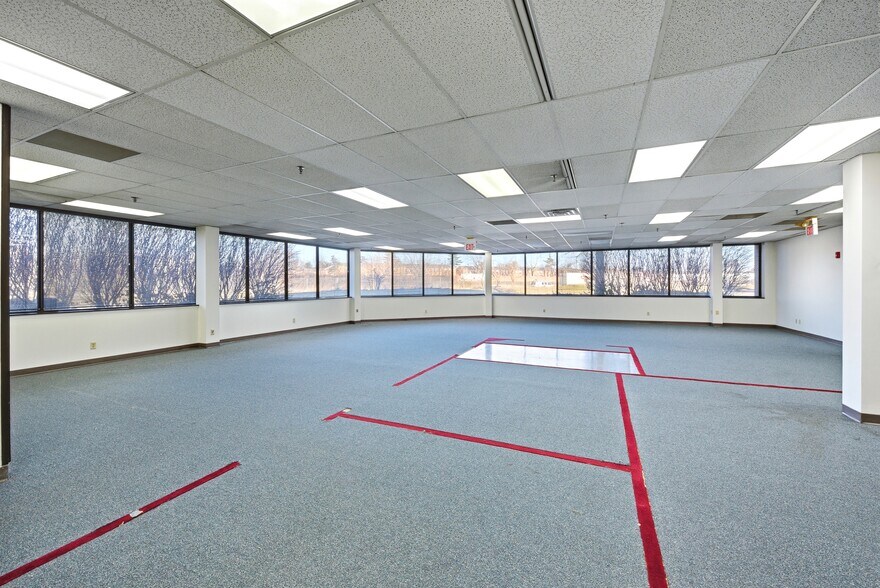 More Photos Of 8790 Governors Hill Dr, Cincinnati Office For Lease